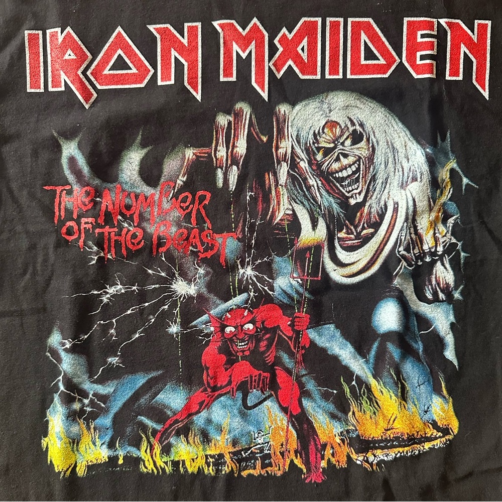 🆕 NWT Iron Maiden T-shirt size medium Hot Topic - Picture 2 of 6